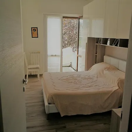 Rocca View Central Flat Daire